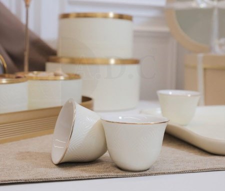 فناجين قهوة عربية